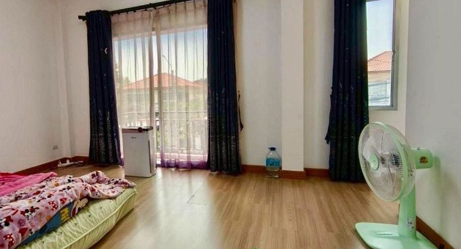 For sale 3 bedrooms house in Sai Mai, Bangkok