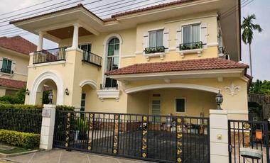 For sale 3 bedrooms house in Thawi Watthana, Bangkok