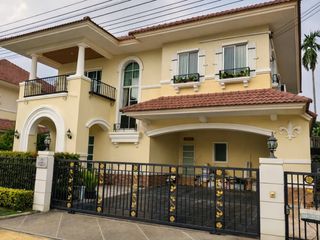 For sale 3 bedrooms house in Thawi Watthana, Bangkok