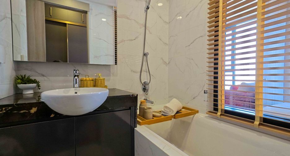 For sale 1 bed condo in Watthana, Bangkok
