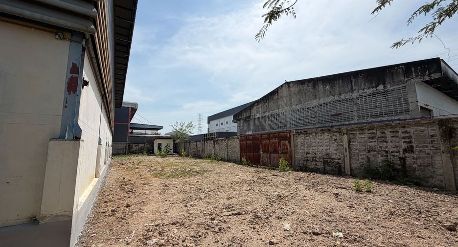 For rent warehouse in Bang Sao Thong, Samut Prakan
