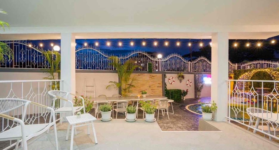 For rent 4 bedrooms villa in Bang Lamung, Chonburi