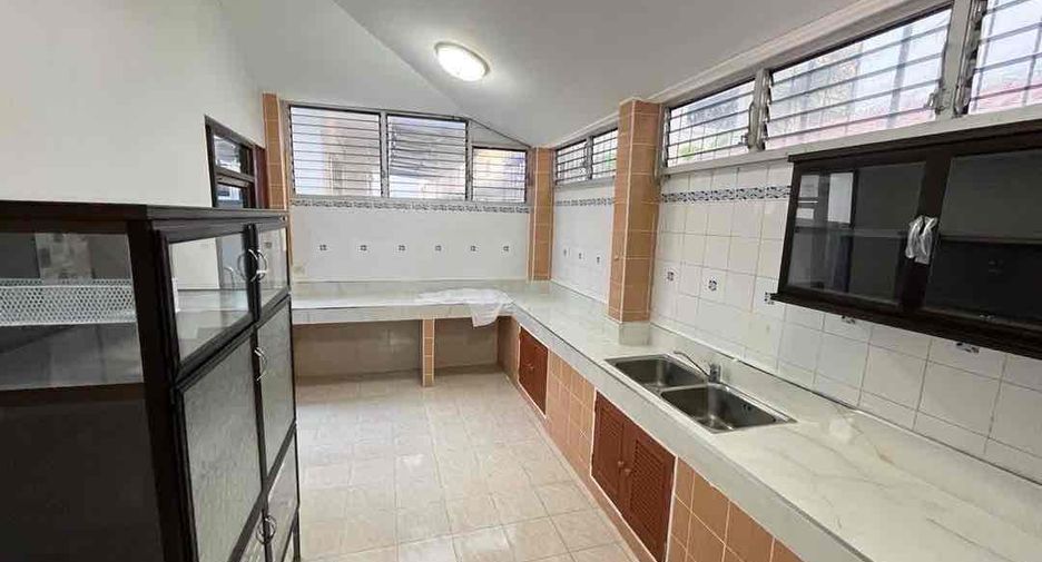 Villa zur Miete mit 3 Zimmer in Bang Lamung, Chonburi