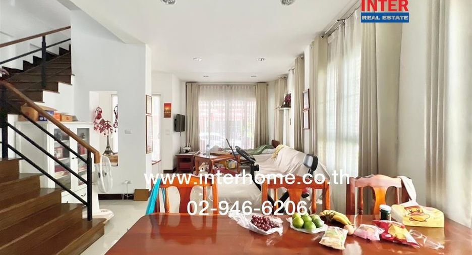 For sale 2 bedrooms townhouse in Khlong Sam Wa, Bangkok