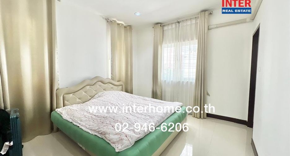 For sale 2 bedrooms townhouse in Khlong Sam Wa, Bangkok