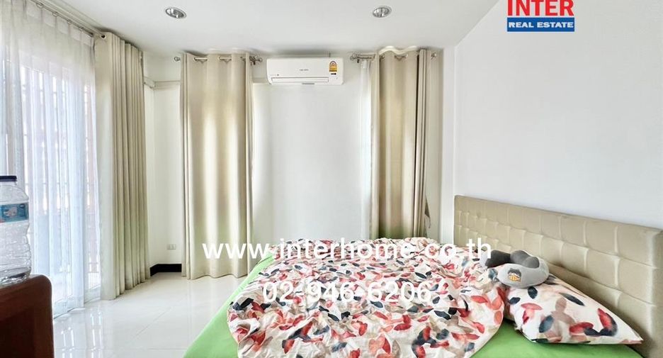 For sale 2 bedrooms townhouse in Khlong Sam Wa, Bangkok