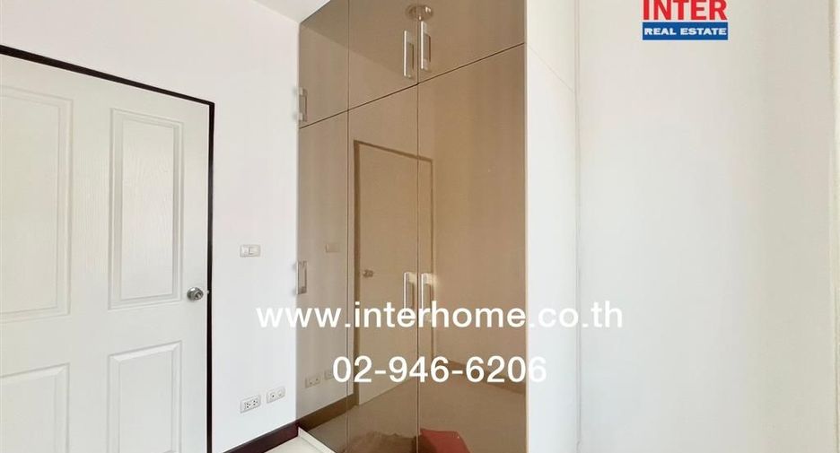 For sale 2 bedrooms townhouse in Khlong Sam Wa, Bangkok