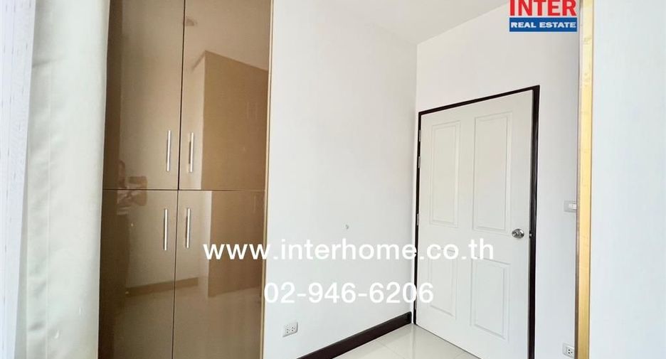 For sale 2 bedrooms townhouse in Khlong Sam Wa, Bangkok