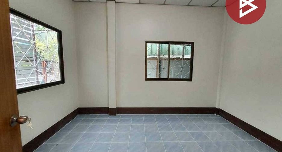 For sale 2 bedrooms townhouse in Ban Pong, Ratchaburi