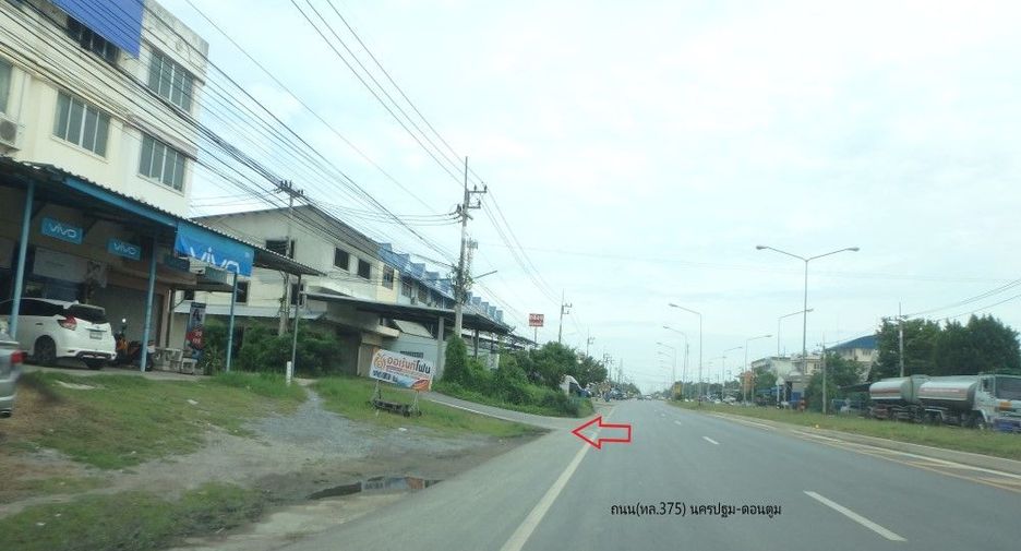 Reihenhaus zum Kauf mit 1 Zimmer in Don Tum, Nakhon Pathom