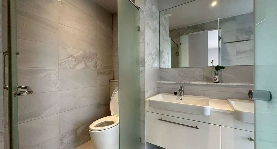 Продажа 2 спальни кондо в Щаттхана, Бангкок