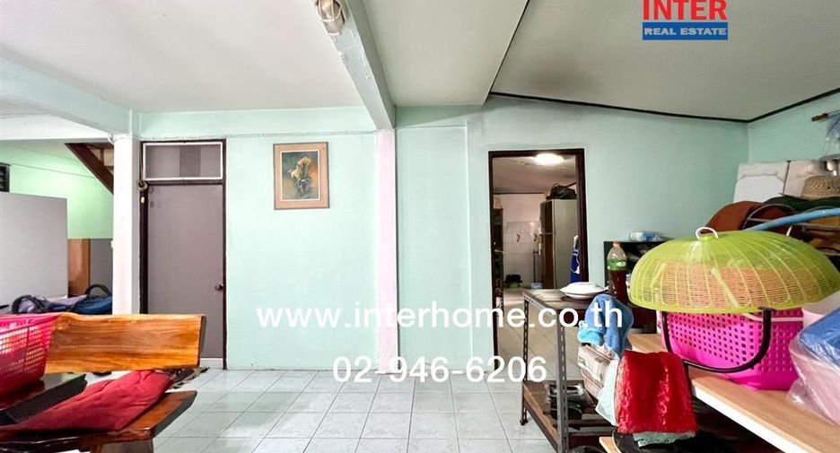 For sale 4 bedrooms house in Khan Na Yao, Bangkok