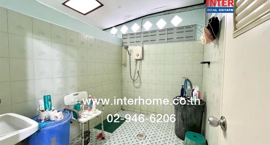 For sale 4 bedrooms house in Khan Na Yao, Bangkok