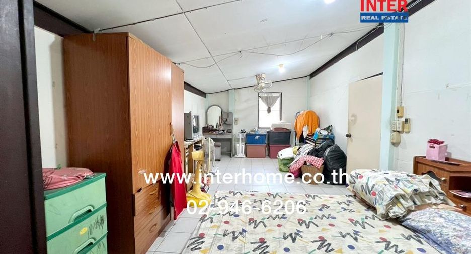 For sale 4 bedrooms house in Khan Na Yao, Bangkok