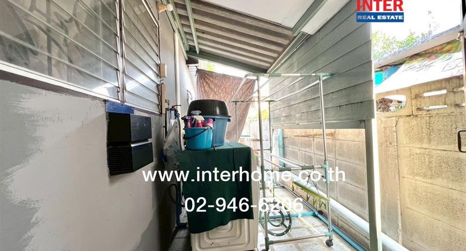 For sale 4 bedrooms house in Khan Na Yao, Bangkok