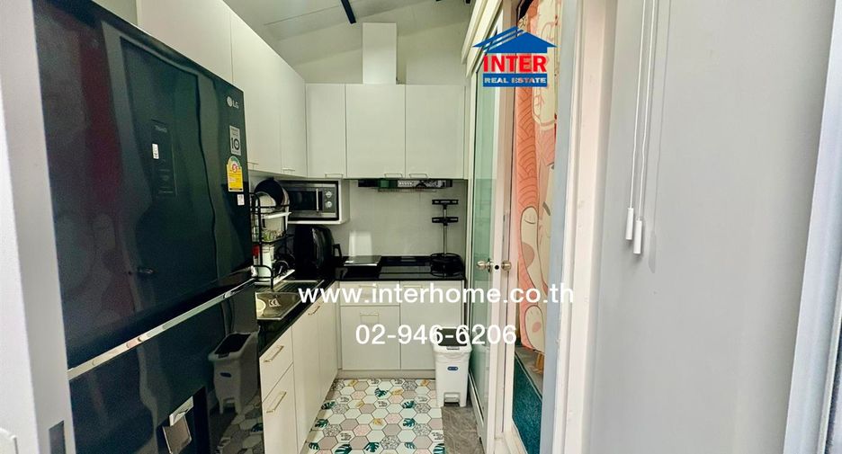 Reihenhaus zum Kauf mit 4 Zimmer in Lam Luk Ka, Pathum Thani