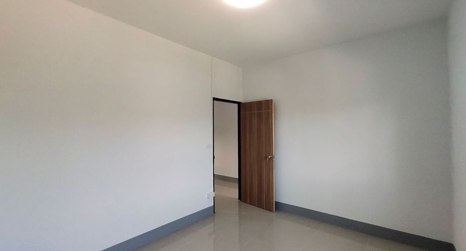 For sale 2 bedrooms townhouse in Warin Chamrap, Ubon Ratchathani
