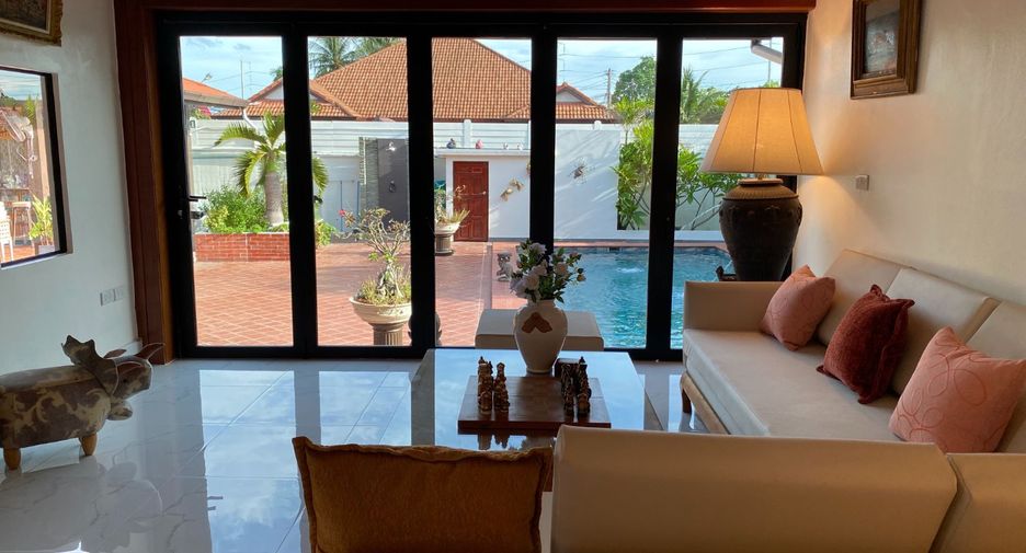 For sale 3 bedrooms villa in Bang Lamung, Chonburi