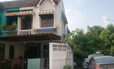 For sale 2 ベッドルーム townhouse in Bang Khen, Bangkok