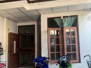 出售 2 卧室 联排别墅 在 Bang Khen, 曼谷