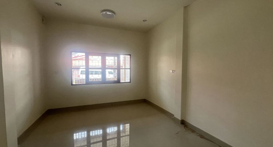 For sale 3 ベッドルーム townhouse in Mueang Trang, Trang
