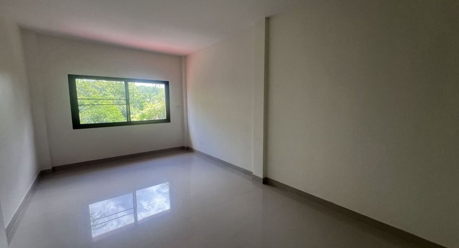 For sale 3 ベッドルーム townhouse in Mueang Trang, Trang