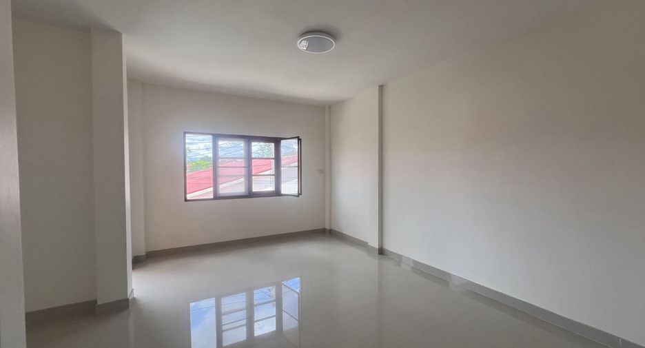 For sale 3 ベッドルーム townhouse in Mueang Trang, Trang