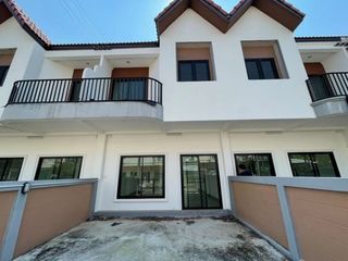 For sale 3 ベッドルーム townhouse in Mueang Phitsanulok, Phitsanulok