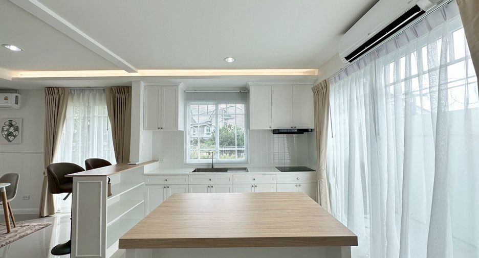 For sale 3 bedrooms house in Bang Lamung, Chonburi