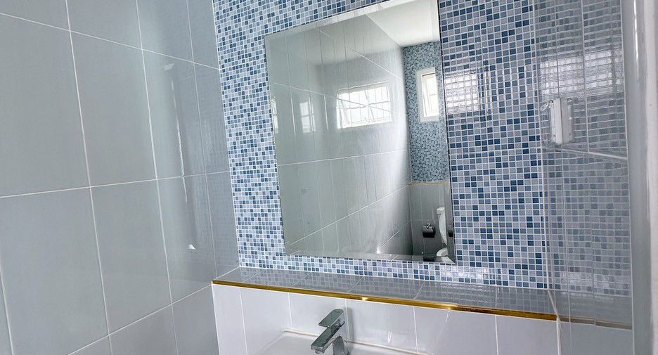 For sale 3 bedrooms house in Bang Lamung, Chonburi