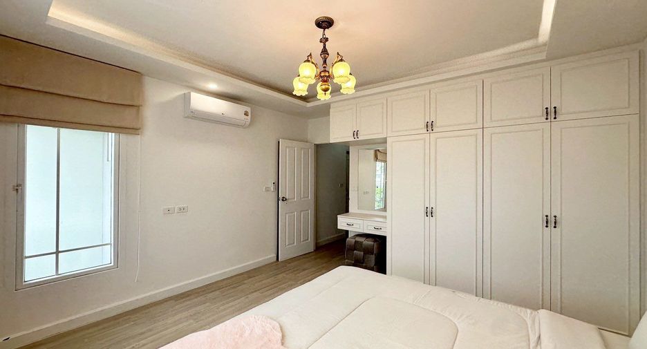 For sale 3 bedrooms house in Bang Lamung, Chonburi