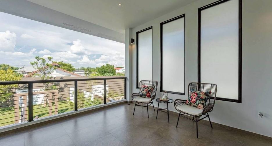 For sale 4 bedrooms villa in Mueang Chiang Mai, Chiang Mai