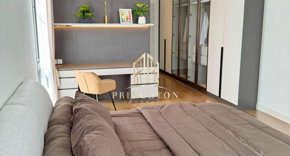 Casa en alquiler y en venta de 5 habitaciones en Saphan Sung, Bangkok