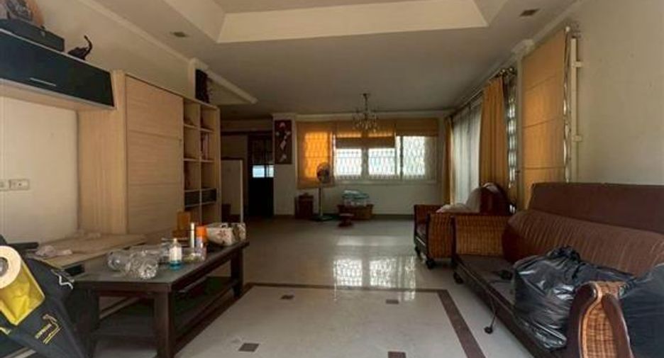 出售 3 卧室 独立屋 在 Bang Yai, Nonthaburi