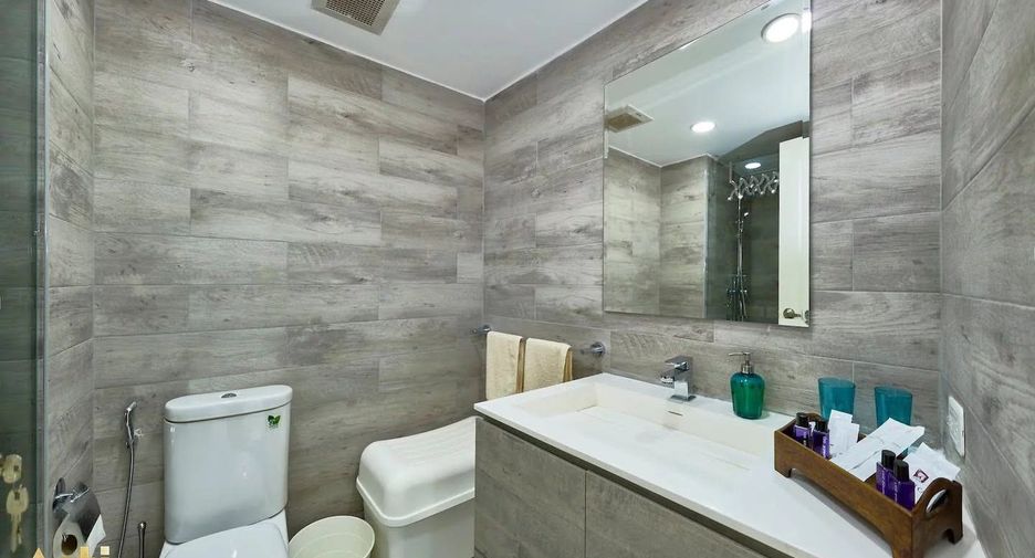 For sale 3 bedrooms condo in Bang Lamung, Chonburi