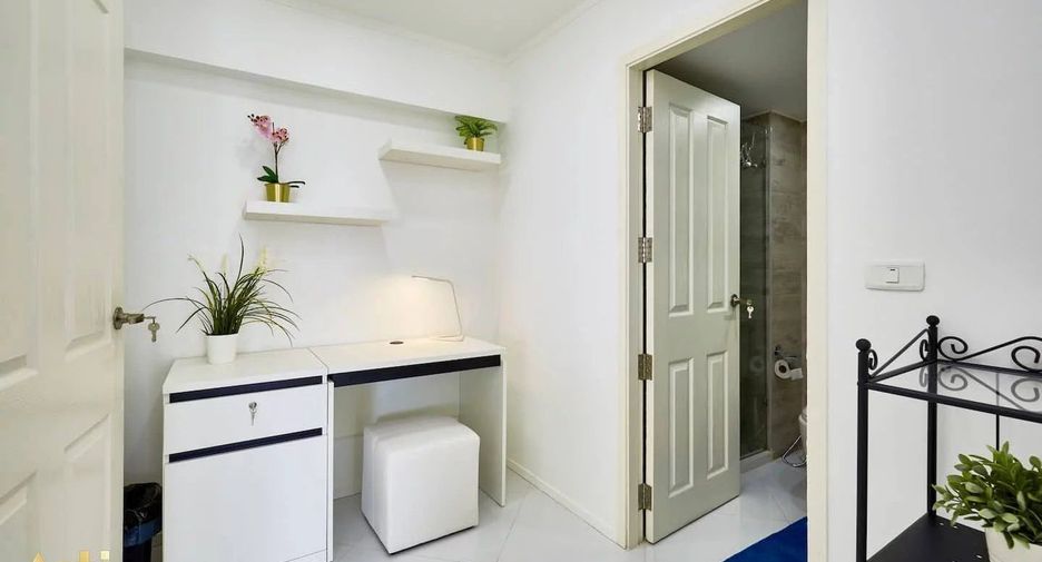 For sale 3 bedrooms condo in Bang Lamung, Chonburi