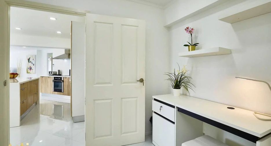For sale 3 bedrooms condo in Bang Lamung, Chonburi