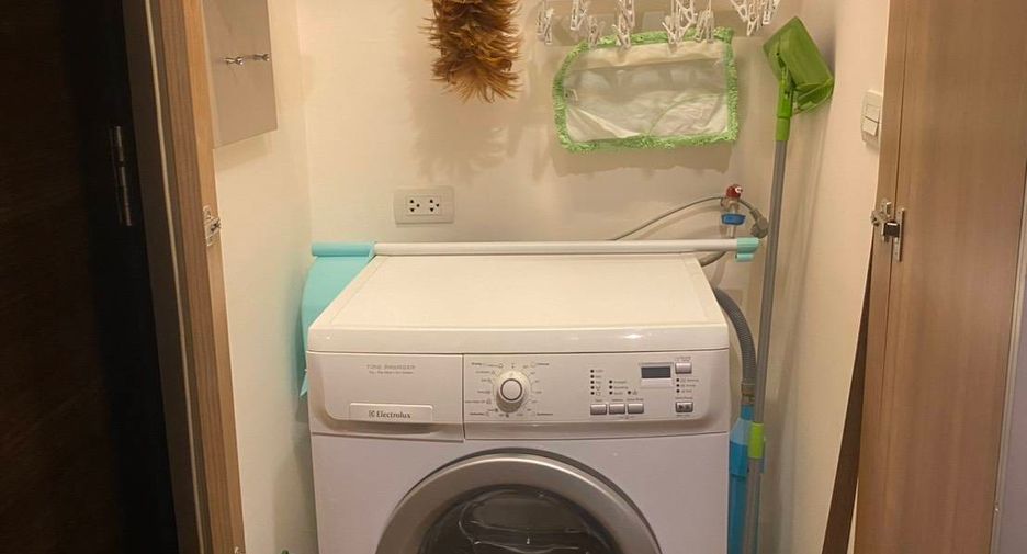For rent 1 bed condo in Phra Khanong, Bangkok