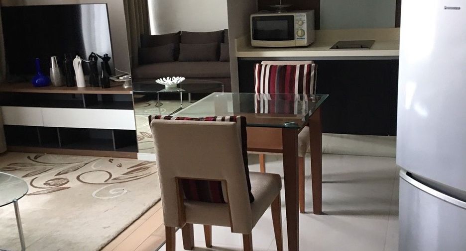 For rent 1 bed condo in Watthana, Bangkok