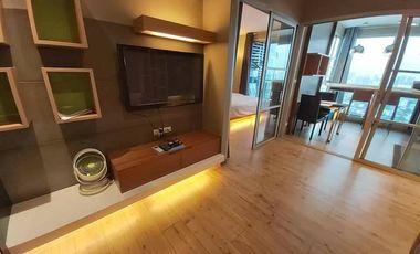 For sale 1 bed condo in Huai Khwang, Bangkok