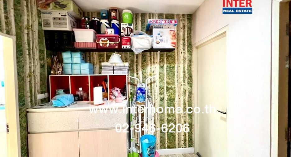 Casa adosada en venta de 3 habitaciones en Bang Kapi, Bangkok