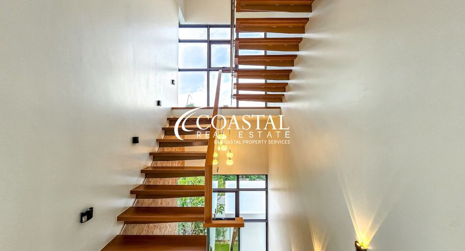 For rent and for sale 6 bedrooms house in Bang Lamung, Chonburi