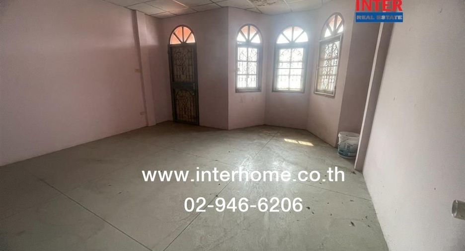 For sale 3 ベッドルーム townhouse in Bang Bon, Bangkok