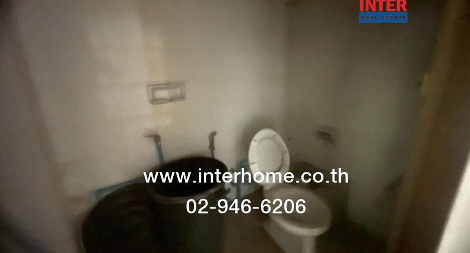 For sale 3 ベッドルーム townhouse in Bang Bon, Bangkok