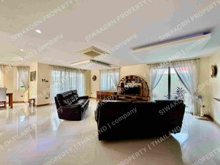 出租 4 卧室 别墅 在 Bang Lamung, Chon Buri