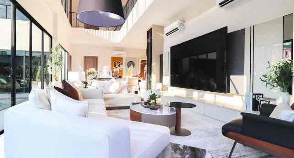 À louer et à vendre 8 chambres villa à Bang Lamung, Chonburi