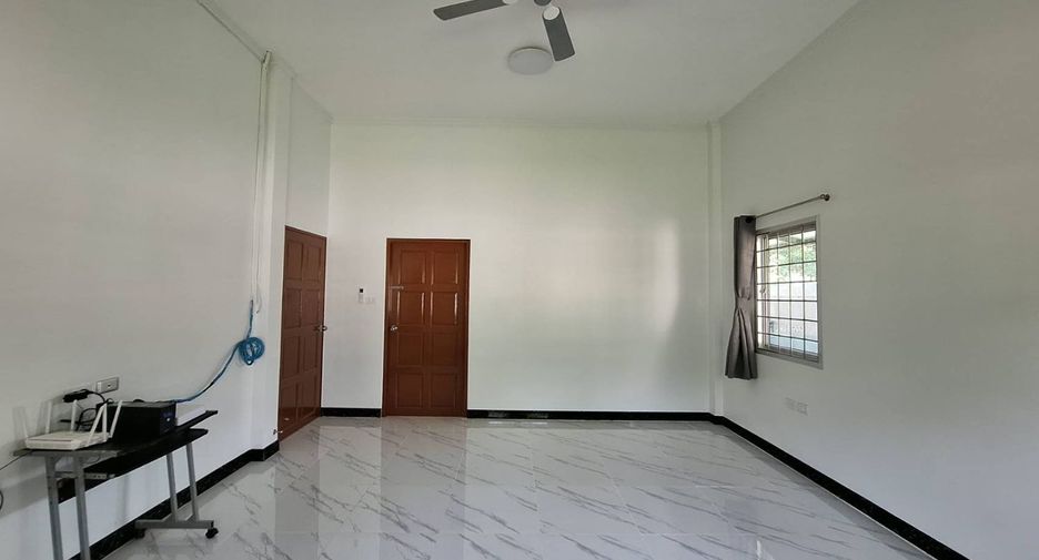 For rent 4 bedrooms house in Mueang Phuket, Phuket