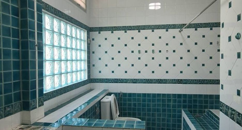 For rent 4 bedrooms house in Mueang Phuket, Phuket
