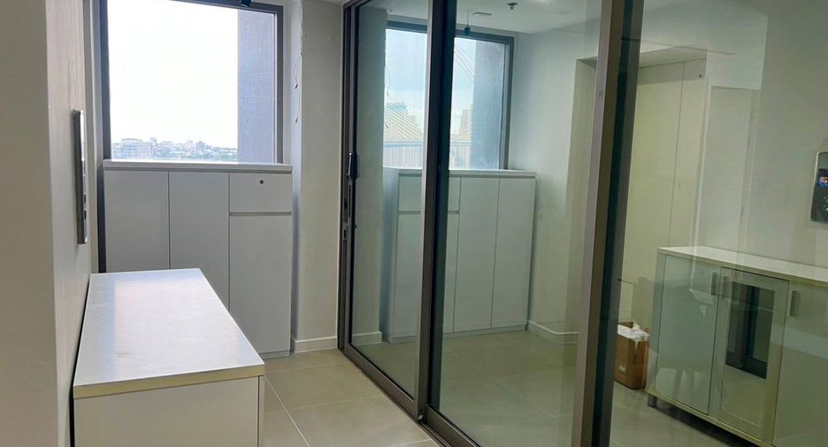 À louer et à vendre 2 chambres condo à Yan Nawa, Bangkok