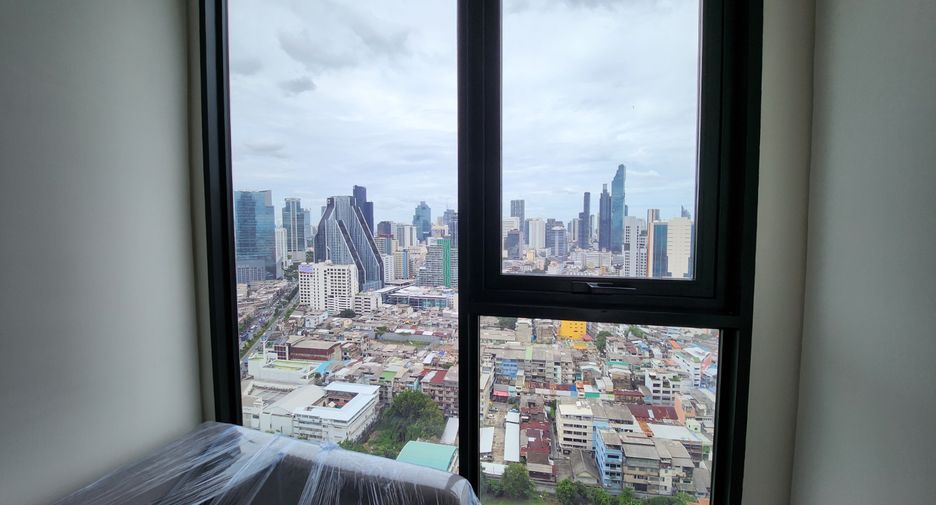 Wohnung zur Miete mit 1 Zimmer in Bang Rak, Bangkok